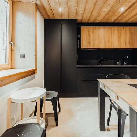 Vouvy Furnished Flat Apartment Шамони Екстериор снимка