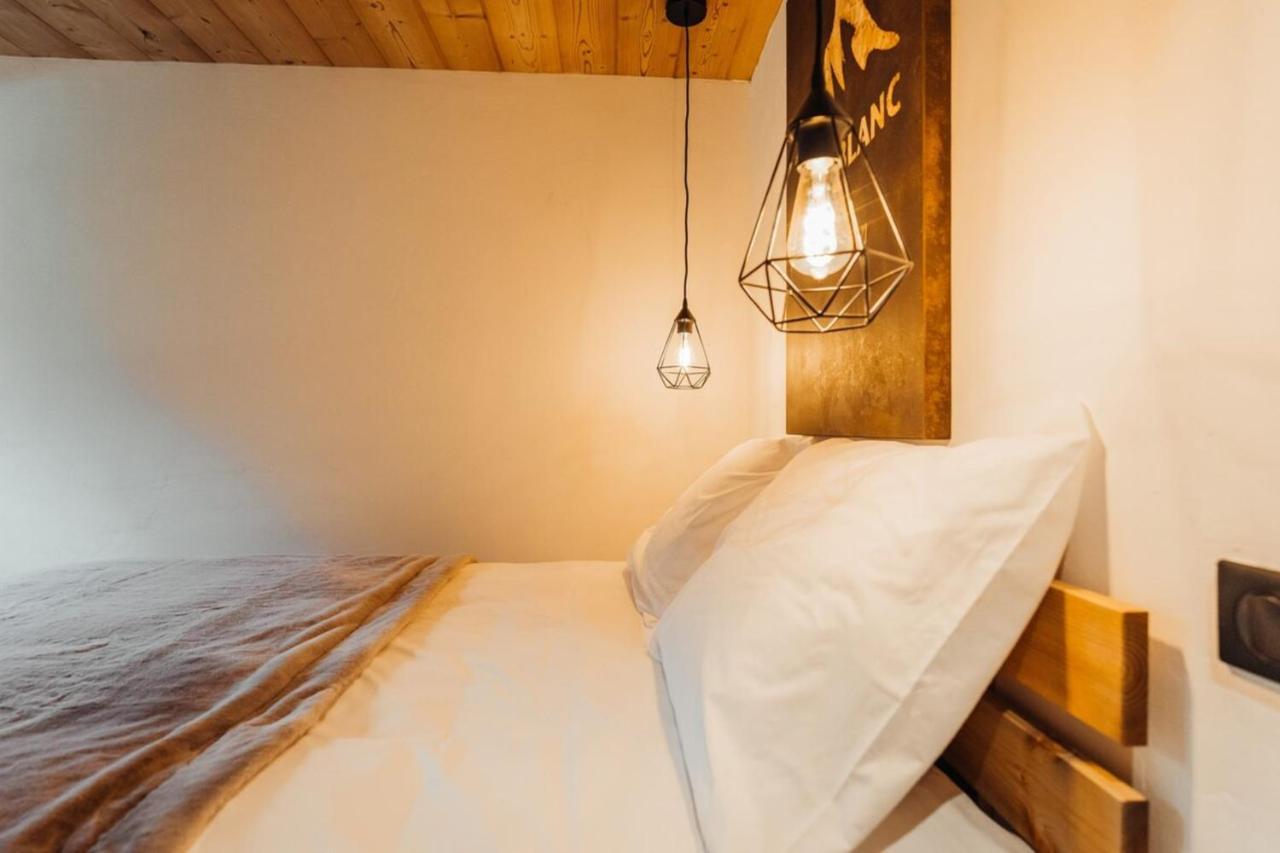 Vouvy Furnished Flat Apartment Шамони Екстериор снимка